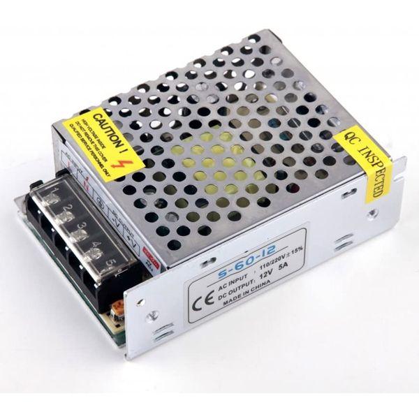 Fuente De Alimentación Suicheada 12Vdc 5A S6012