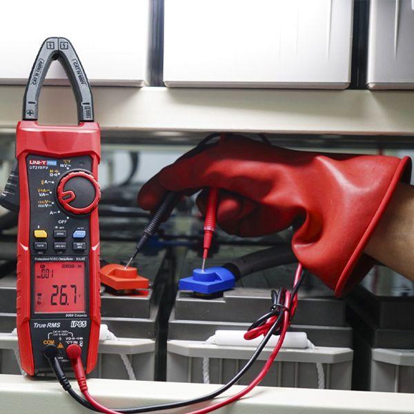 Pinza Amperimétrica para Sistemas Fotovoltaicos UT219PV 